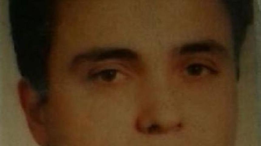 '&ouml;l&uuml;m&uuml;mden Kimse Sorumlu Değildir' Notu Bırakıp Intihar Etti