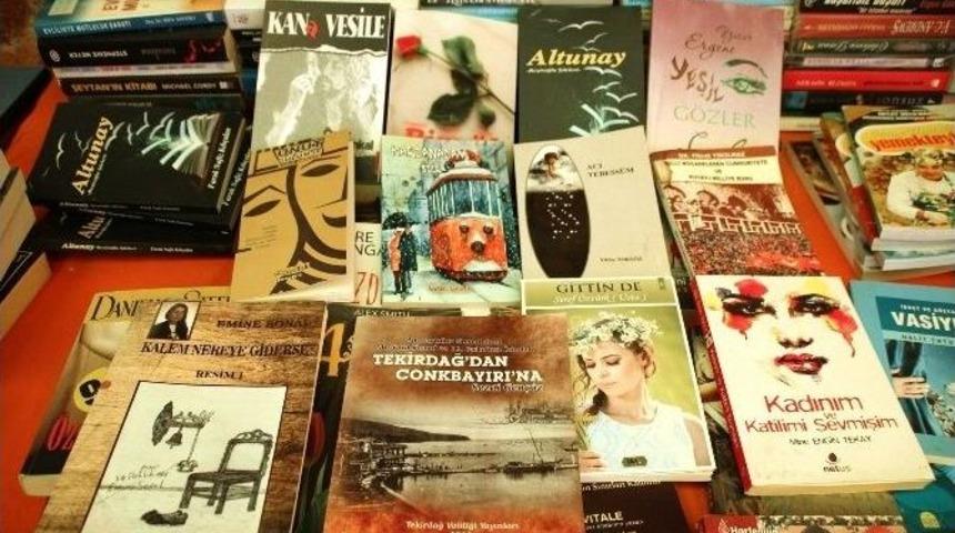 Tekirdağlılar Şair Ve Yazarlara Sahip &Ccedil;ıkıyor