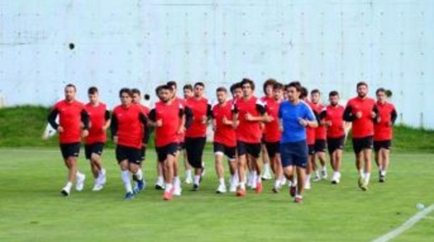 Denizlispor Elazığspor&rsquo;a Bileniyor