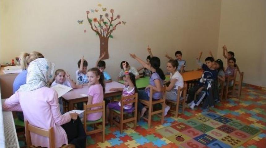 Oyun At&ouml;lyeleri Tatilde Ailelerin Yardımına Yetişti