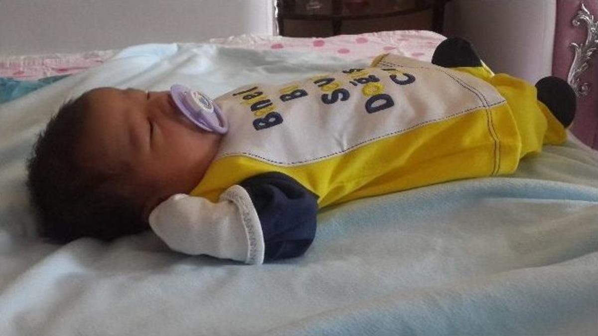 (&ouml;zel Haber) 33 G&uuml;nl&uuml;k Bebeğin Hastanede Mama Yedirilirken &Ouml;ld&uuml;ğ&uuml; İddiası
