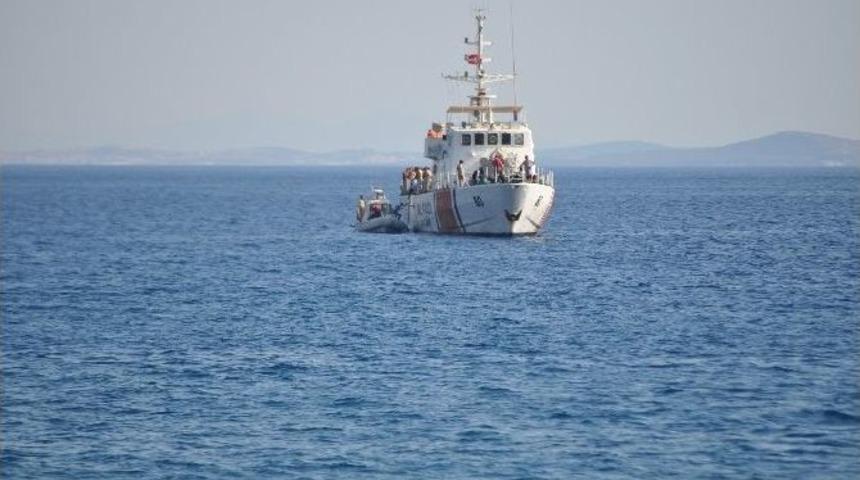 Ka&ccedil;akları Taşıyan Tekne Battı: 3 &Ouml;l&uuml;