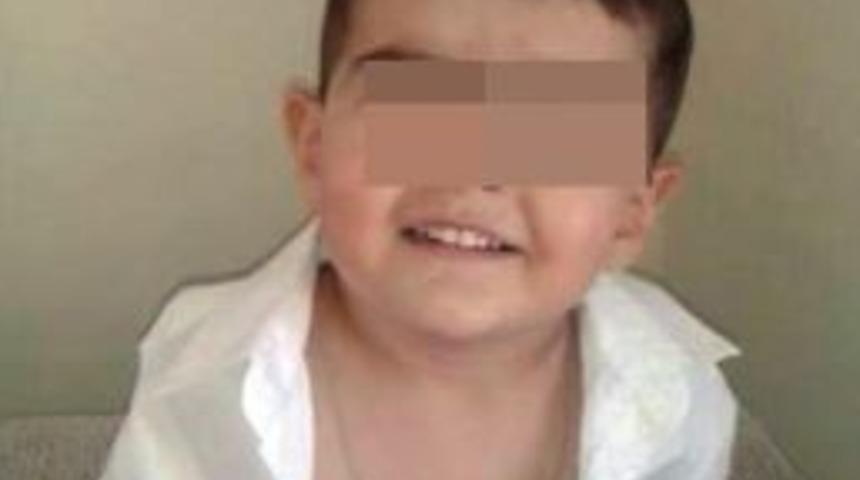 Babaannesinin İla&ccedil;larını İ&ccedil;en &Ccedil;ocuk Hastanelik Oldu