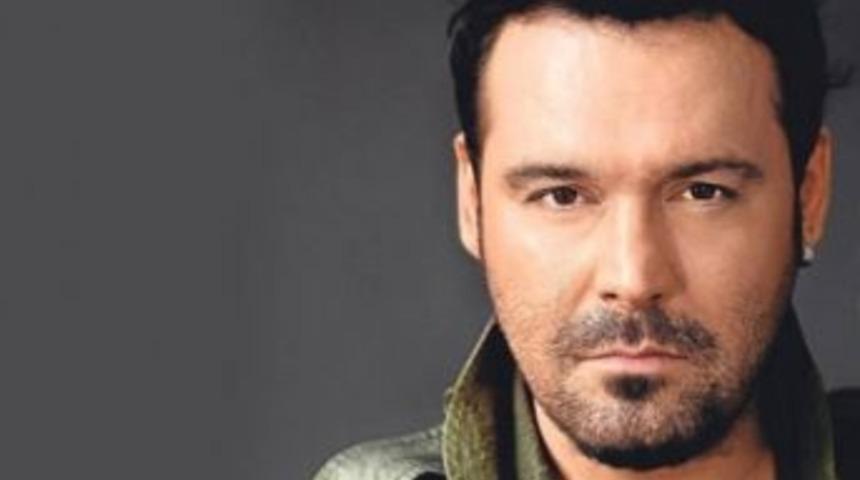 &Uuml;nl&uuml; Sanat&ccedil;ı Yaşar İzmir&rsquo;de Konser Verecek