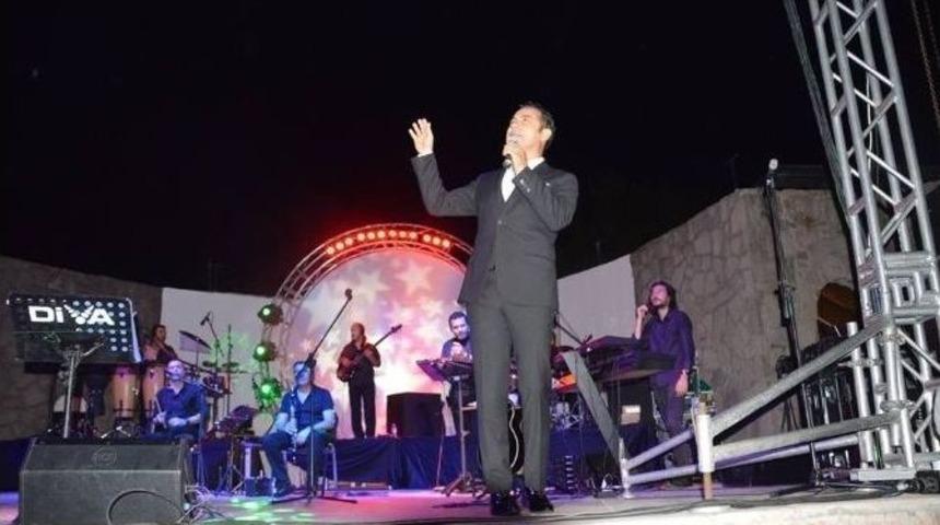 Ferhat G&ouml;&ccedil;er&rsquo;den Unutulmaz Konser