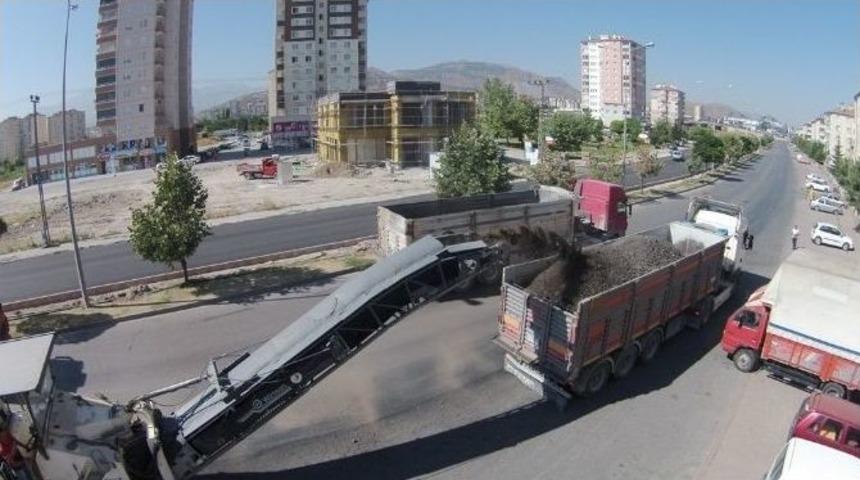 Kocasinan, Atık Asfaltı Ekonomiye D&ouml;n&uuml;şt&uuml;r&uuml;yor