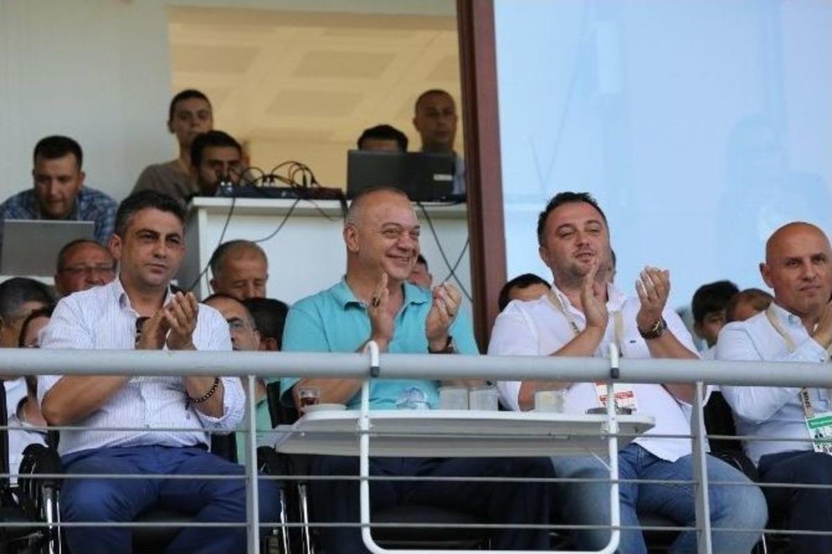 Şampiyon 3 Puanla Başladı