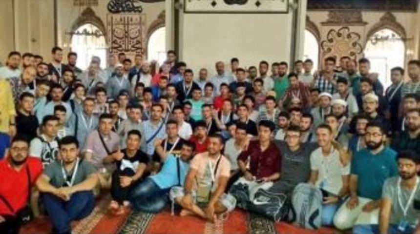 Ytb Avrupa&rsquo;dan 130 Genci T&uuml;rkiye&rsquo;ye Getirdi