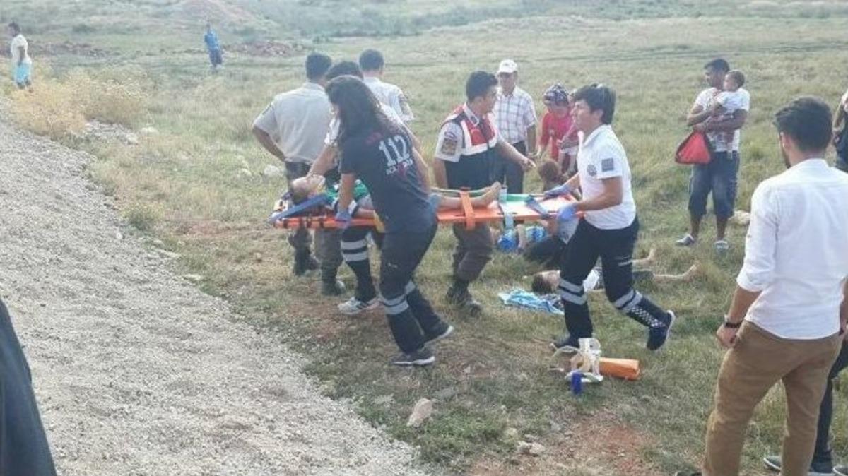 Seydikemer&rsquo;de Otomobiller &Ccedil;arpıştı : 6 Yaralı