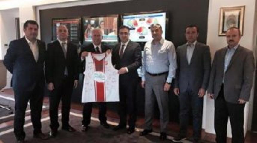 Pınar Karşıyaka Kanatlandı