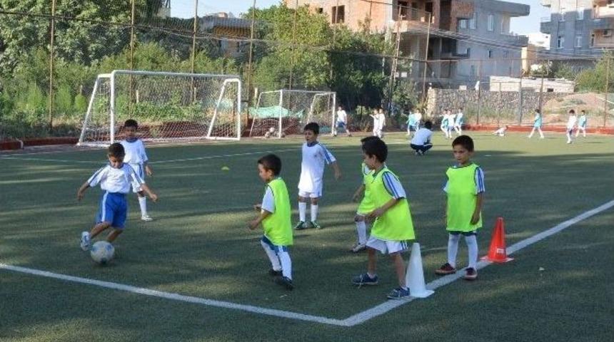 Yaz Spor Okulu&rsquo;nda 2 Bin 500&rsquo;e Aşkın Kayıtlı Sporcuya Ulaşıldı