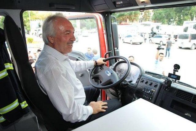 K&uuml;tahya Belediyesi&rsquo;ne Ara&ccedil; Takviyesi 1