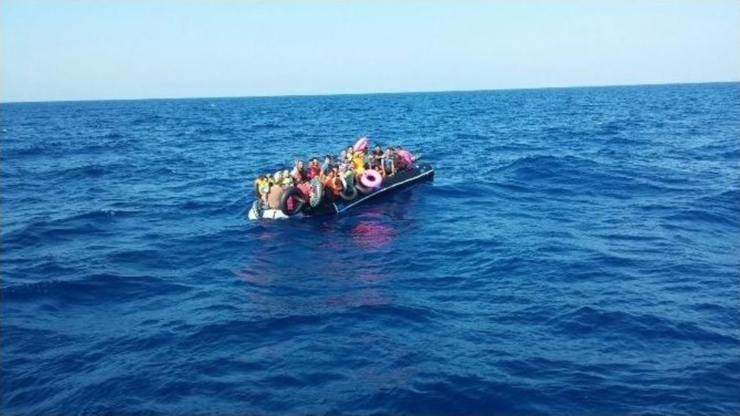 Faciayı T&uuml;rk Sahil G&uuml;venlik Ekibi &Ouml;nledi