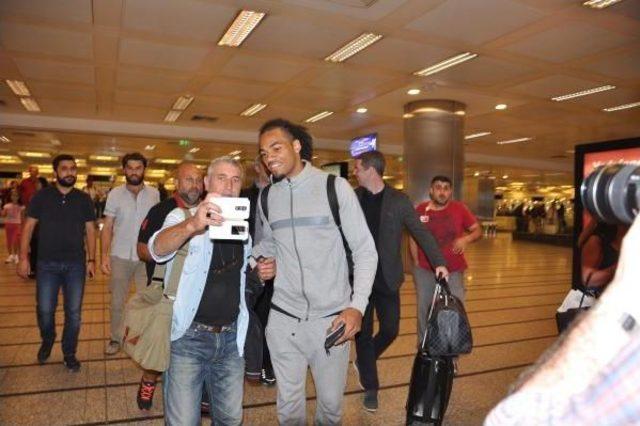 Jason Denayer Galatasaray Için İstanbul'da