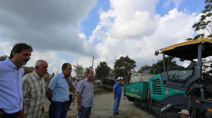 Mahalle Stat&uuml;s&uuml;ne Kavuşan K&ouml;y Yolları Sıcak Asfaltla Kaplanıyor