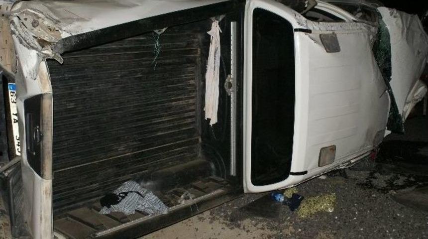 Bozova&rsquo;da Otomobil Takla Attı: 6 Yaralı