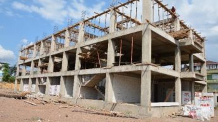 K&ouml;rfez M&uuml;ft&uuml;l&uuml;k Binası Hızla Y&uuml;kseliyor