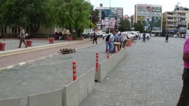 Canlı Bombalara Beton Bariyerli Önlem