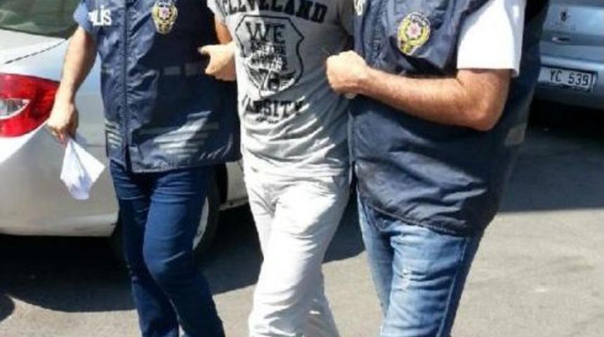 Polis Gibi Davranıp Suriyelilerin Parasını Almışlar