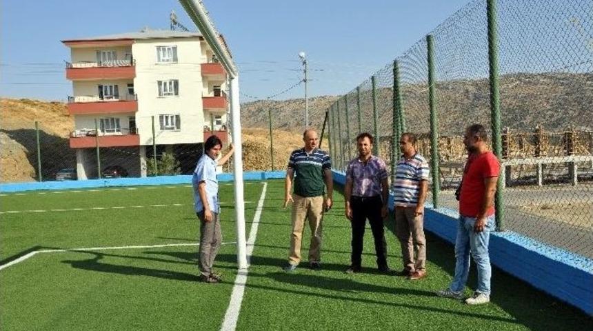 Tff İl Temsilcisi Sincik Atat&uuml;rk Stadını Denetledi
