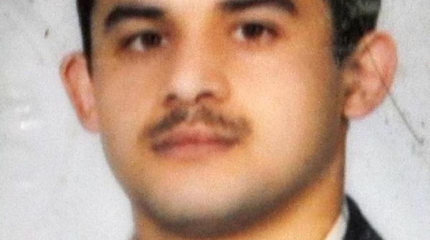 Yolcu Otob&uuml;s&uuml;n&uuml;n &Ccedil;arptığı Otomobilin S&uuml;r&uuml;c&uuml;s&uuml; &Ouml;ld&uuml;