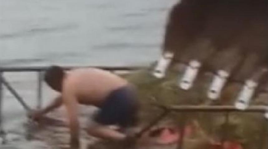 Freni Boşalan Ot Y&uuml;kl&uuml; Trakt&ouml;r, Aygır G&ouml;l&uuml;'ne U&ccedil;tu