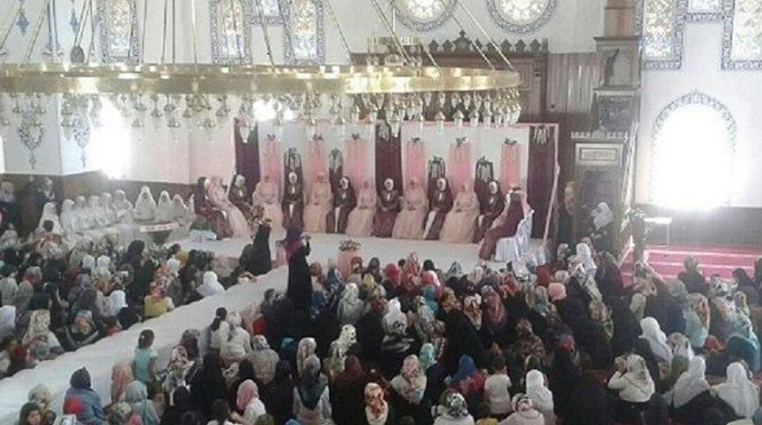 Edremit&rsquo;te Ta&ccedil; Giydirme T&ouml;reni