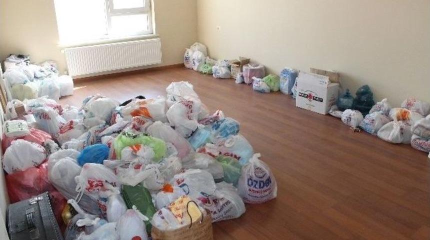 Emekli Memurun Evinden 3 Trakt&ouml;r &Ccedil;&ouml;p &Ccedil;ıktı