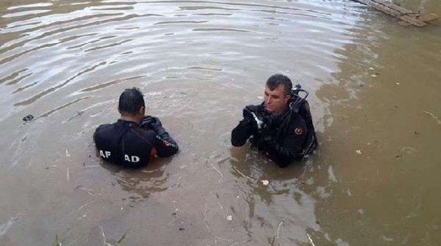 15 Yaşındaki &Ccedil;ocuk G&ouml;lette Boğuldu