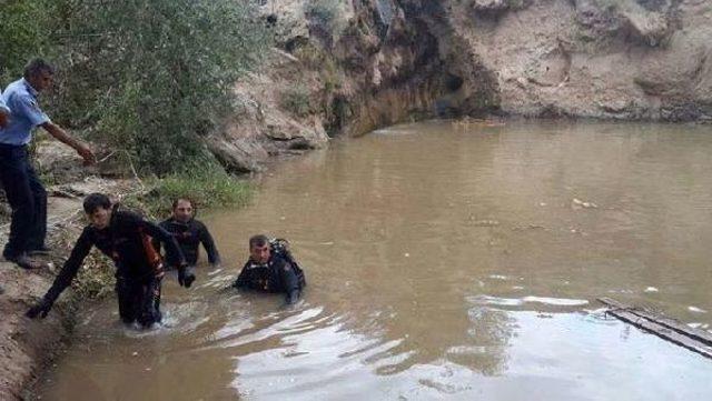 15 Yaşındaki Çocuk Gölette Boğuldu