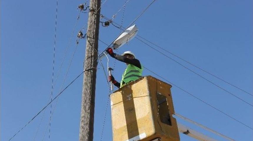 Suriye Sınırındaki Mahalleler Aydınlatılıyor