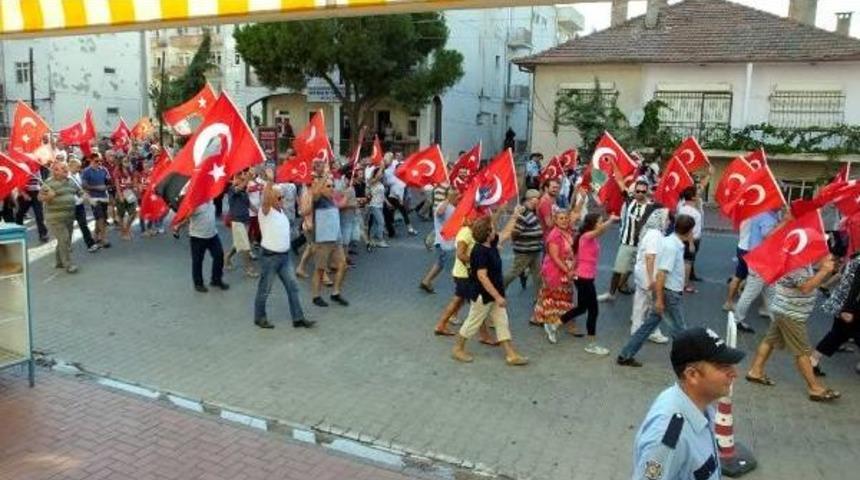 Burhaniye'de Ter&ouml;r&uuml; Protesto