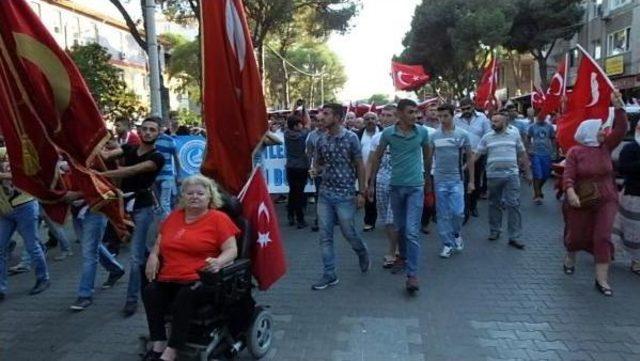 Burhaniye'de Terörü Protesto