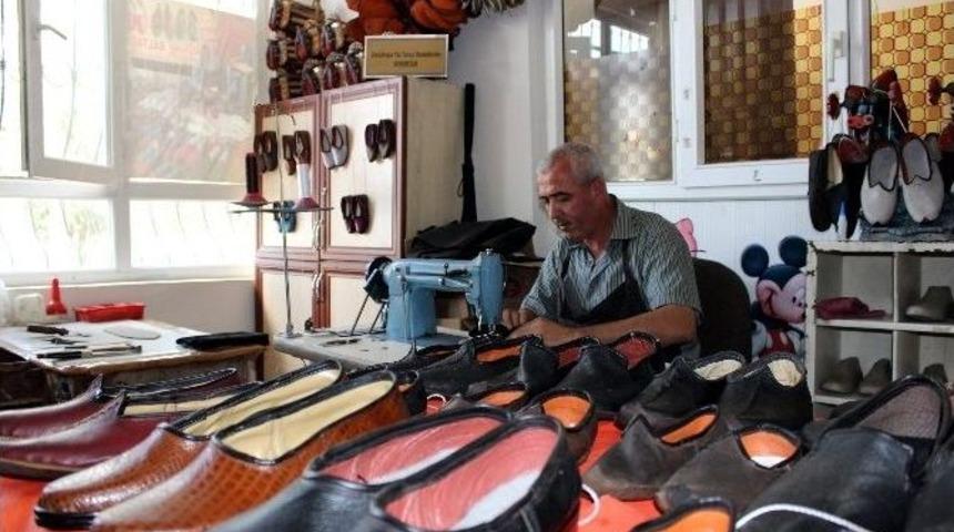 Unutulmaya Y&uuml;z Tutmuş Meslekler Gelecek Nesillere Aktarılıyor