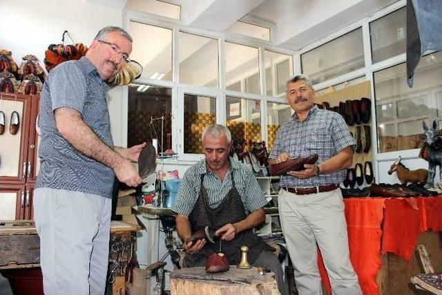 Unutulmaya Yüz Tutmuş Meslekler Gelecek Nesillere Aktarılıyor