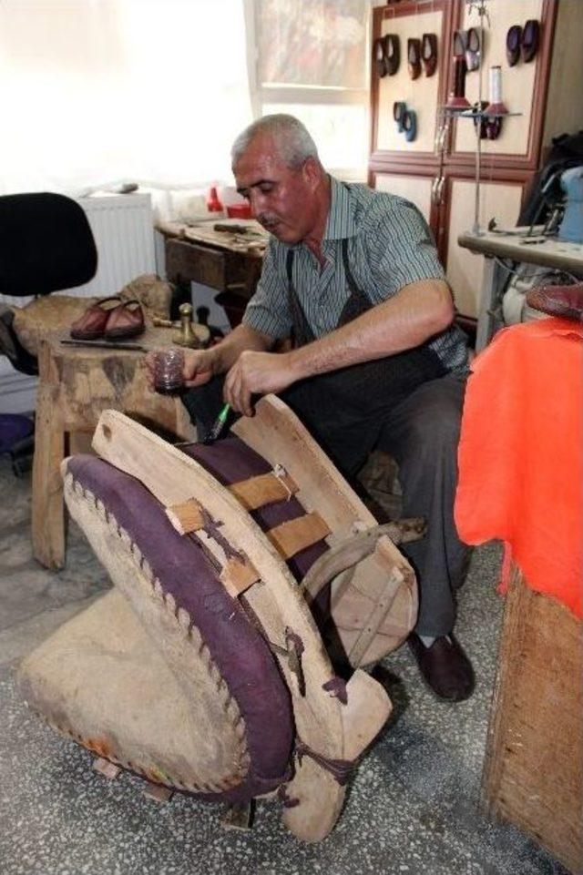 Unutulmaya Yüz Tutmuş Meslekler Gelecek Nesillere Aktarılıyor