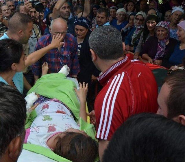 Artvin&rsquo;de Selde Hayatını Kaybedenler Toprağa Veriliyor 1