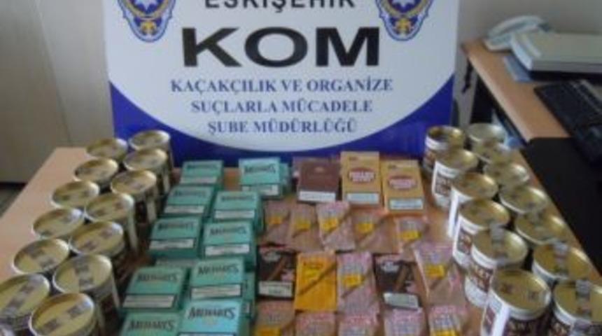 G&uuml;mr&uuml;k Ka&ccedil;ağı T&uuml;t&uuml;n Ve T&uuml;r&uuml;n &Uuml;r&uuml;nleri Bulunan İş Yerine Polis Baskını