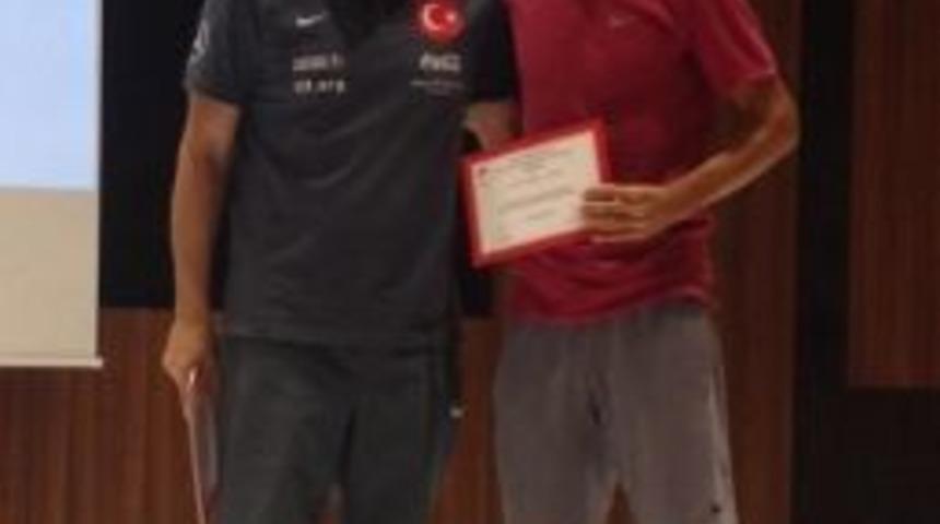 Sel&ccedil;uk Efes Belediyespor&rsquo;da Eğitim Kalitesi Y&uuml;kseliyor