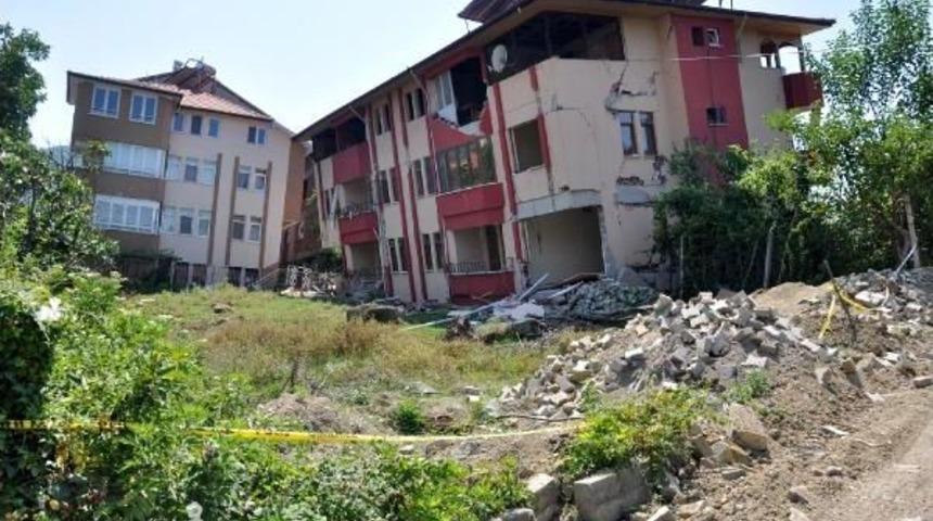 Devrek'te Heyelanın Uzunluğu 1600 Metre Olarak Belirlendi