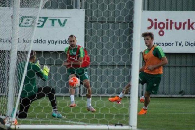 Bursaspor da Serdar Aziz Takımla Birlikte &Ccedil;alıştı 2