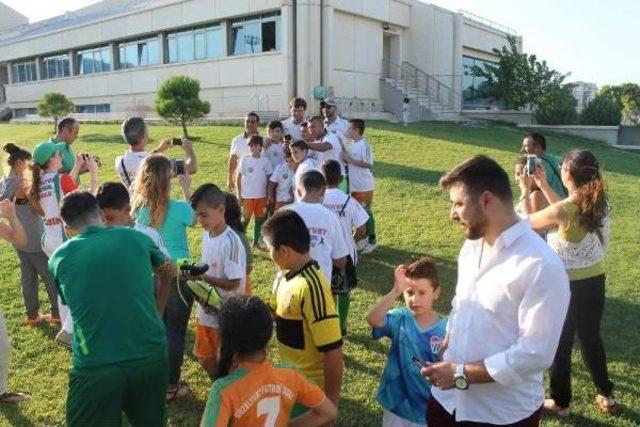 Bursaspor da Serdar Aziz Takımla Birlikte &Ccedil;alıştı 3