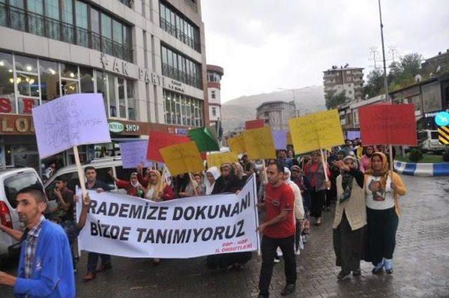 Hakkari'de 'irademe Dokunma' Yürüyüşü