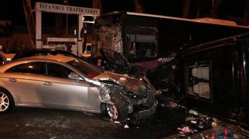 Beşiktaş'ta Zincirleme Kaza: 2 &Ouml;l&uuml;, 3'&uuml; Ağır 7 Yaralı...