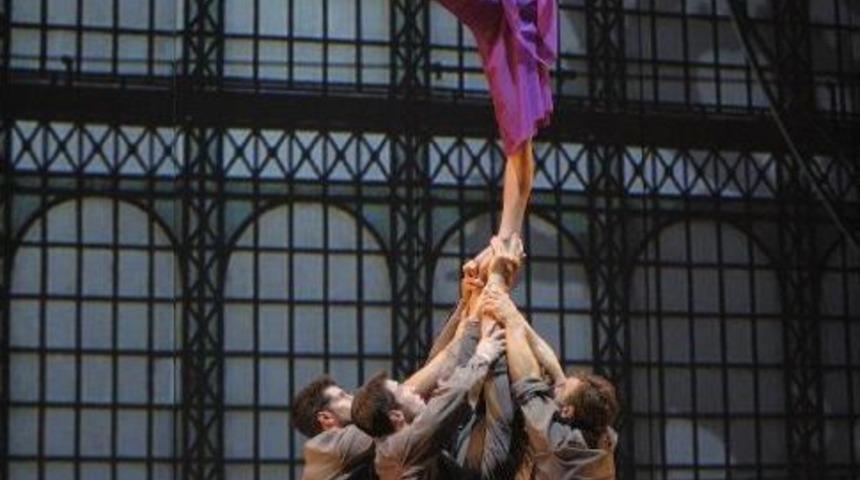 D&uuml;nyaca &Uuml;nl&uuml; G&ouml;steri Cirkopolis Ilk Kez İstanbul'da