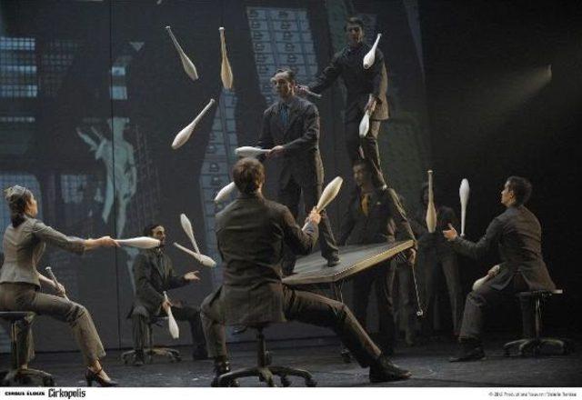 D&uuml;nyaca &Uuml;nl&uuml; G&ouml;steri Cirkopolis Ilk Kez İstanbul da 1