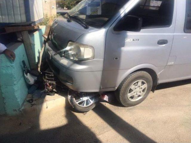 Minib&uuml;s&uuml;n &Ccedil;arptığı Bisikletli &Ccedil;ocuk &Ouml;ld&uuml; 2