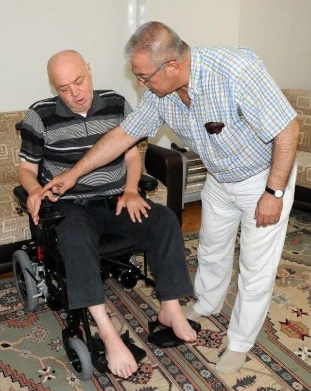 Mehmet Amca Akülü Tekerlekli Sandalyesine Kavuştu 1