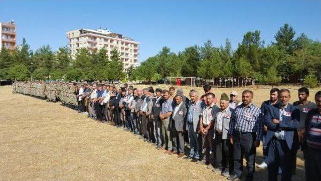 Siirt te Kazada Şehit Olan 2 Korucu Törenle Toprağa Verildi 3