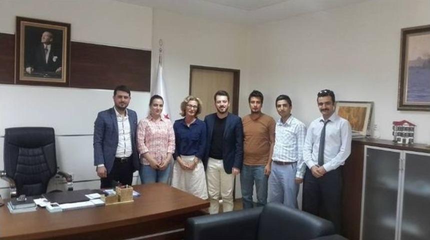 Ak Gen&ccedil;lerden, Kamu Hastaneleri Genel Sekreteri &Ouml;zcan&rsquo;a Ziyaret